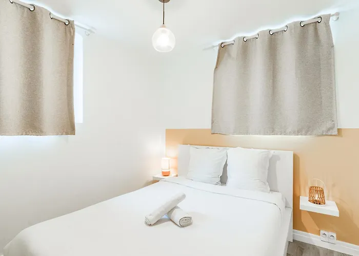 D'antonin - 50m De La *